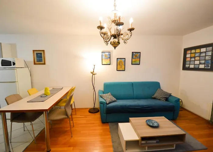 Lungo Mare Apartment *